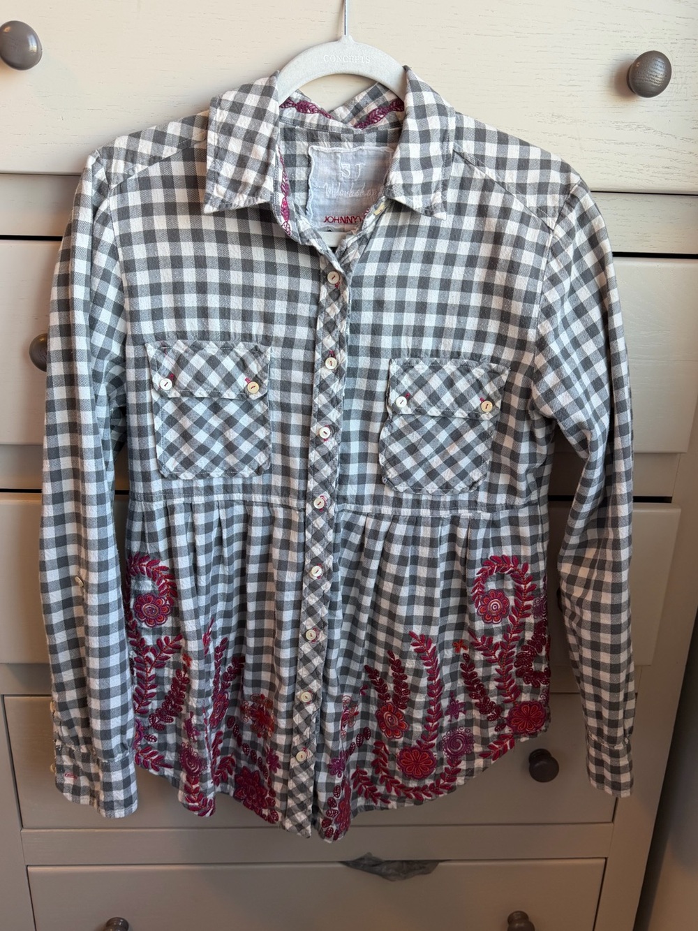 Johnny Was Embroidered Grey Gingham Button-Up Shirt